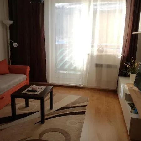 Apartman Ellis Apartment *